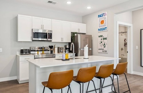 Olde Towne East Apartment | Walkable Apt in Historic Olde Towne w/Parking