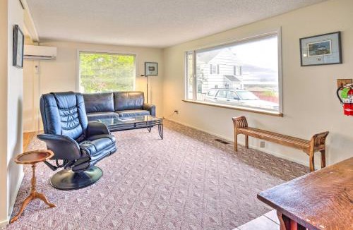Sitka House | Walkable Sitka Getaway w/Community Perks!