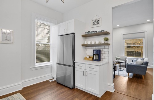 St. Charles Villa | Walking distance to Historic Main Street, St. Charles, MO
