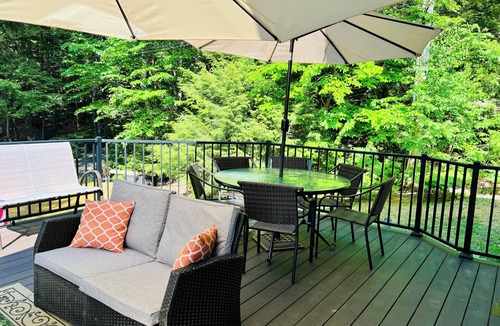 Waterford House | Waterford Lakefront Home on Keoka Lake, 4BD/3BA w/pool table