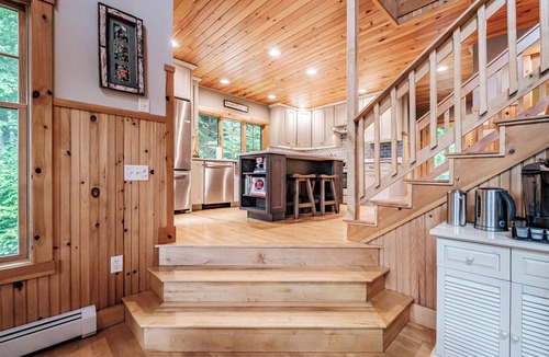 South Pond Shores House | Waterfront 4-bedroom home on South Pond, Greenwood