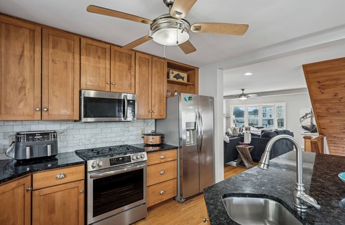 South Bethany Harbor House | Waterfront 5 bedroom vacation retreat in South Bethany