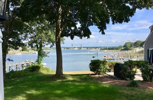 Buzzards Bay House | Waterfront Buzzard's Bay Home - Near FIFA World Cup 2026