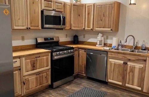 Talkeetna Cabin | Waterfront Cabin Bungalow Private & Tranquil 13 miles from downtown Talkeetna