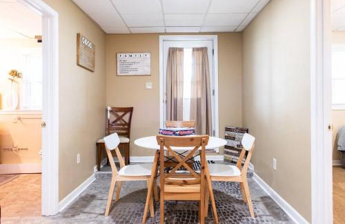 Warsaw House | Waterfront Cabin With A View, Large Family Retreat, Pet Friendly
