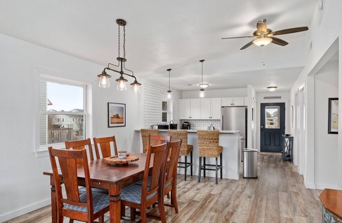 Colington Harbour House | Waterfront dog-friendly 2BR with private boat dock