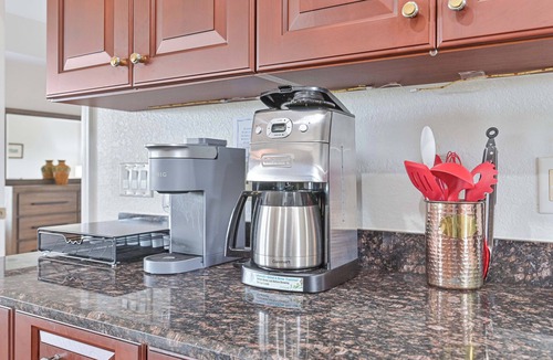 Mariner House | Waterfront Executive 3-bedroom property, private location and peaceful!