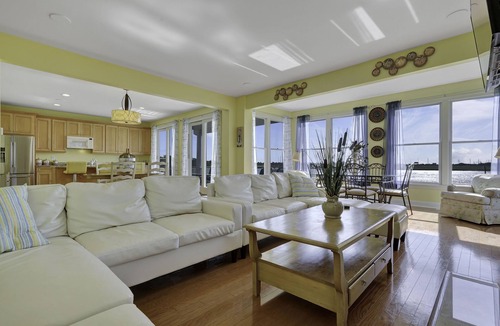 Atlantic City House | Waterfront Mansion 6BR Sleeps 18 Game RM Hot Tub & SUNSET VIEWS elevator Access