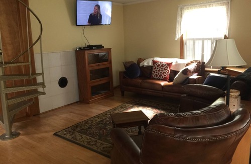 Holden Cabin | Waterfront Property in a convenient location to Bar Harbor and Bangor, Maine
