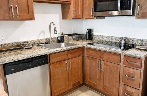 Downtown Historic District Apartment | Waterfront Retreat in Downtown Fort Myers