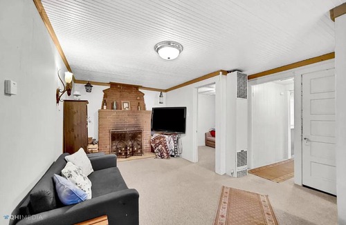 Thayer Apartment | Waterfront view