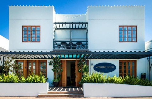 Belvedere Tiburon Hotel | Waters Edge