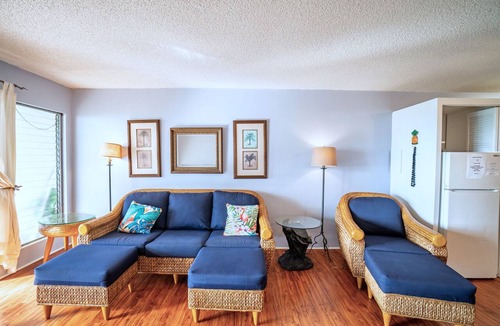 Ualapue Condo | Wavecrest C 214 Ocean View