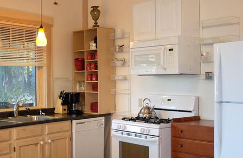 Southwest Harbor House | Weekly Discounts, EV Charger, large home in Southwest Harbor walk to town 5min