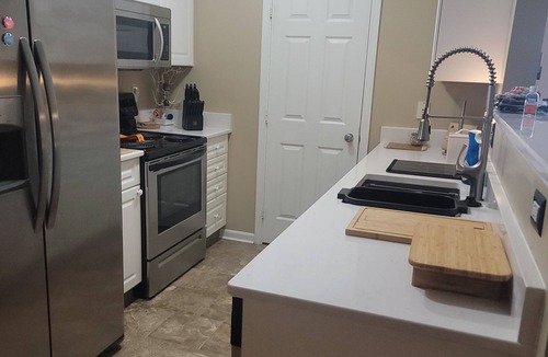 Summit Station Condo | WELCOME! Easy living with comfy style.