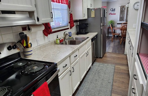 Corinth House | Welcome to our charming farmhouse retreat nestled in the Kentucky countryside.