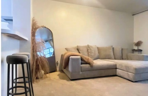 Piedmont Avenue Apartment | Welcoming Apartment with Pool & Sauna In Oakland