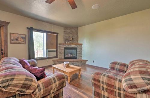 Sterling House | Well-Appointed Sterling Casita with Full Kitchen!