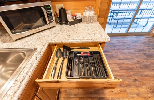 Bethlehem Cabin | White Mountains Pet Friendly Cabin Near Lake