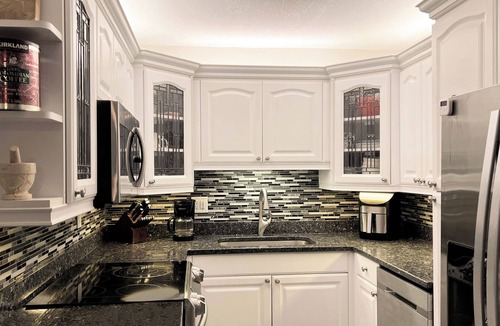Siesta Key Condo | White Sand Beach Retreat. only 10 minutes walk to Siesta Kay Beach