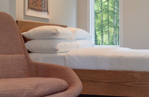 Wasilla Resort | Why rent a house? Have a whole resort!