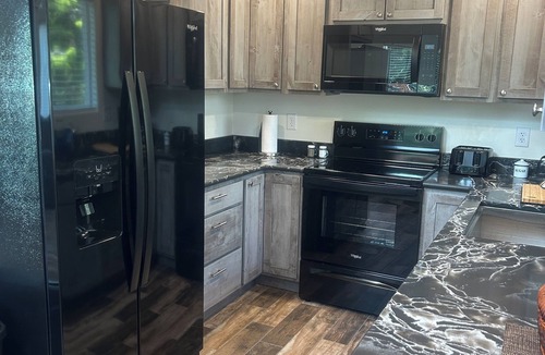 Ketchikan Cabin | Wild Wolf Cabin 3 bedroom, 2 Bath Near Fishing Harbors, Ketchikan