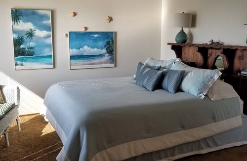 Discovery Bay House | Willow Lake Waterfront 3 Bedroom house with AC & WiFi in gorgeous Discovery Bay