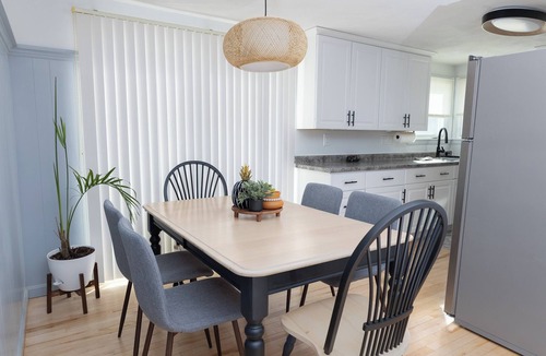 Kenyon Cottage | Wonderful 3-bedroom cottage in South Kingstown - Beach Passes Included