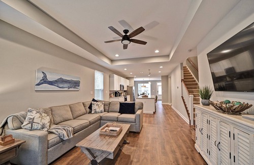 Savannah's Landing House | Wonderful 4 bedroom 2.5 bath - Nestled in a quiet Community! Wifi Available, Pool, Beach Trolley!