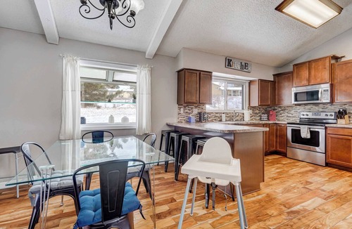 Village Seven House | Wonderful Pines! Spacious Retreat w/Fenced Yard