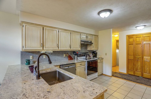 Ontario House | Work & Relax! Spacious Ontario Home w/Pool