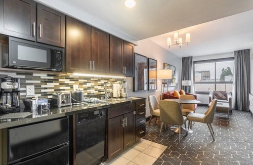 Lower Nob Hill Resort | Wyndham Canterbury at San Francisco - 1 Bedroom
