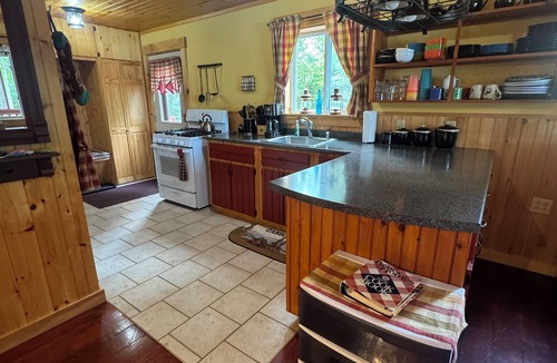 Lincoln House | Year-Round Lakefront Family Retreat with Private Waterfront and Treehouse