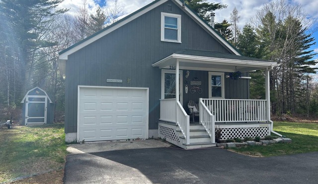 2 bedroom cabin in Franklin/guided Sunrise Hike for 2 included with stay