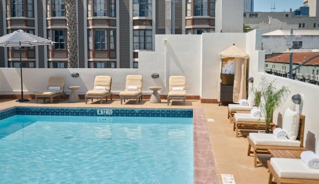 2 Charming Unit with Rooftop Pool, Near Yerba Buena & Chase Center