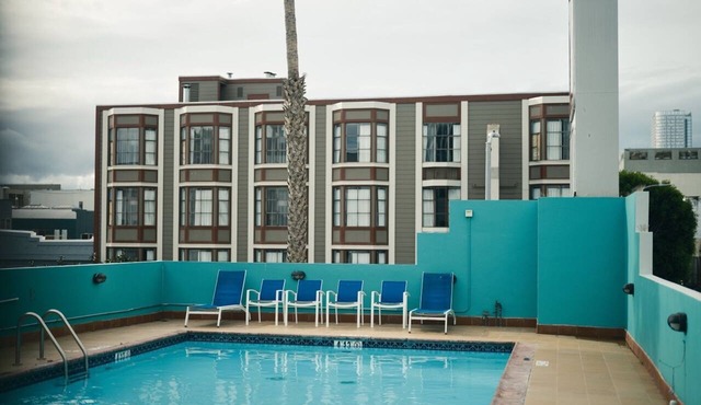 2 Elegant Units with Heated Pools in the Heart of San Francisco