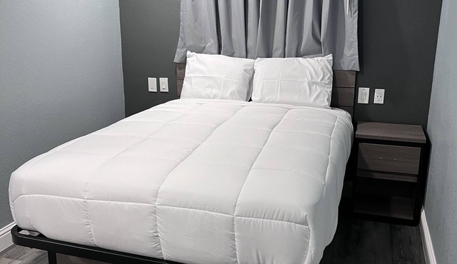 2 Room Suite - Indoor Pool and Spa - Walk to the Boardwalk - No Cleaning Fee!