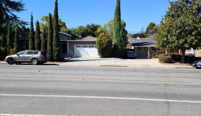 3 bed 2 bath home in heart of Silicon Valley