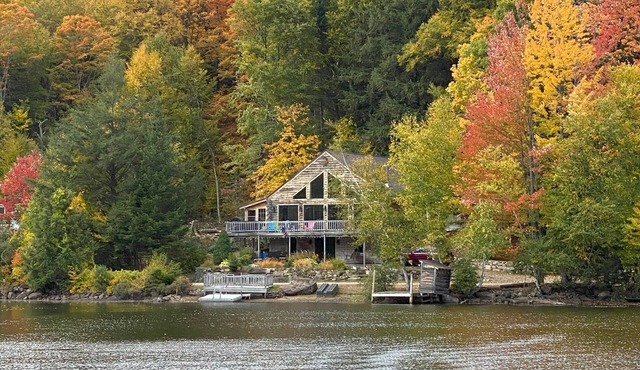 3 Bedroom cabin on South Pond in Stark NH