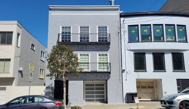 3 Bedroom Single family L-560425 by Houzlet