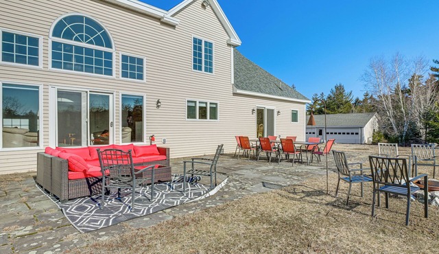 3 Mi to Acadia National Park: Spacious Getaway!