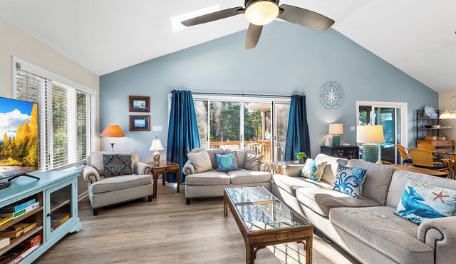 3 Mi to Bethany Beach! Dog-friendly Family Getaway