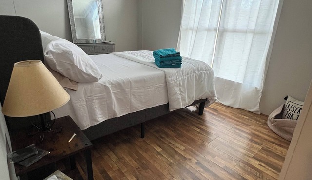 4:20 Friendly Charming stay in Bangor