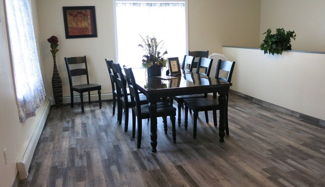 4 Bdr/2 Bath-Interior Alaska-Moose Creek , North Pole. Minutes from Eielson AFB