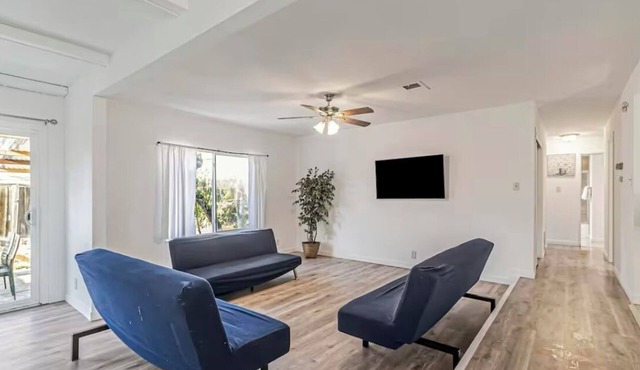 4-bedroom house with WiFi in North San Jose, fully furnished.