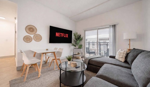 4BR with Balcony and City View + Parking