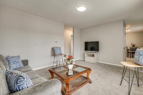 6 Mi to Downtown Columbus: Quiet Home w/Yard