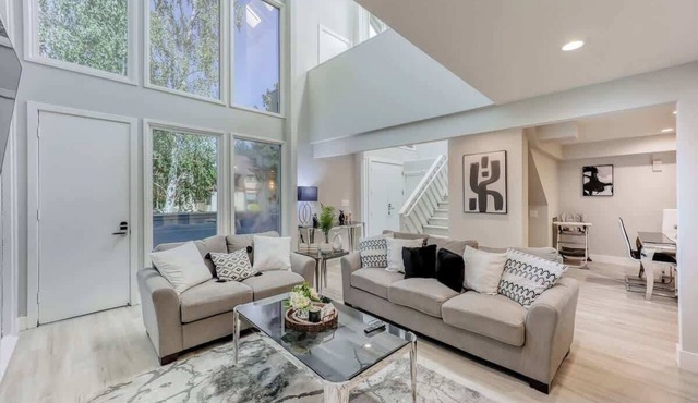 601-Lavish Home w/AC & Patio near Meta & Stanford