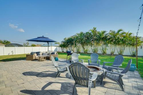7 Mi to River District: Cape Coral Home w/Lanai