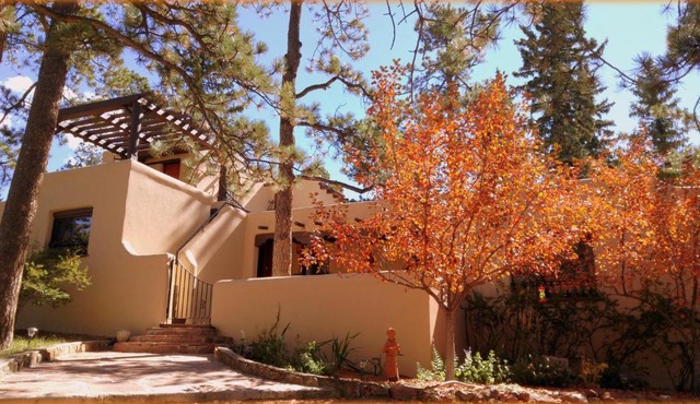 Adobe Inn at Cascade